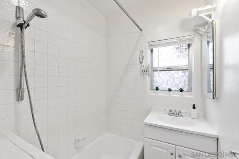 7775 Exchange Pl, La Jolla, CA 92037 photo 15