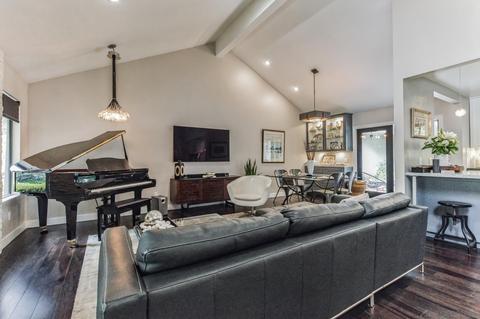 4240 Caminito Pintoresco, San Diego, CA 92108