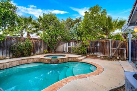 29732 Sawgrass Cir, Murrieta, CA 92563