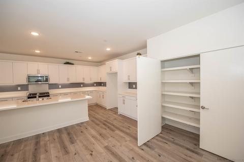 8902 Trailridge Ave, Santee, CA 92071 photo 5