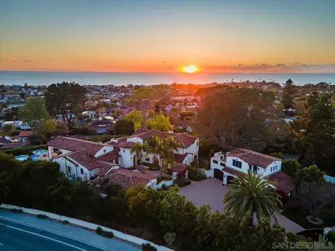 390 Lomas Santa Fe, Solana Beach, CA 92075