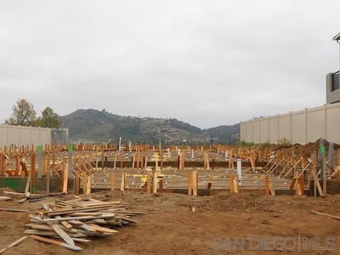 35116 Cooper Pl #108, Fallbrook, CA 92028 photo 2