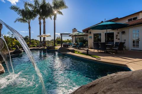 28329 Meadow Mesa Ln, Escondido, CA 92026