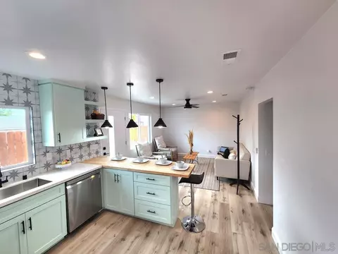 3611 12 46th, San Diego, CA 92105