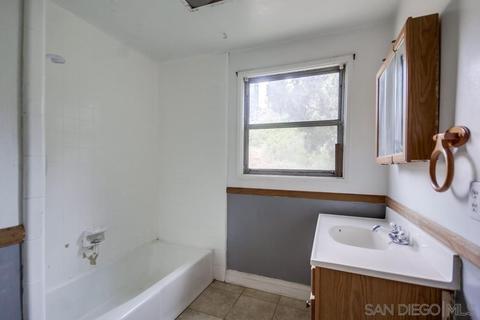 8550 Rockledge Rd, La Mesa, CA 91941 photo 16