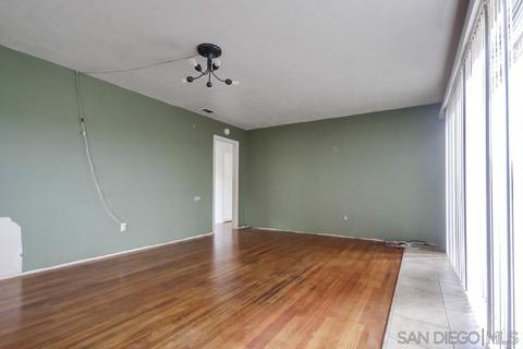 8550 Rockledge Rd, La Mesa, CA 91941 photo 4