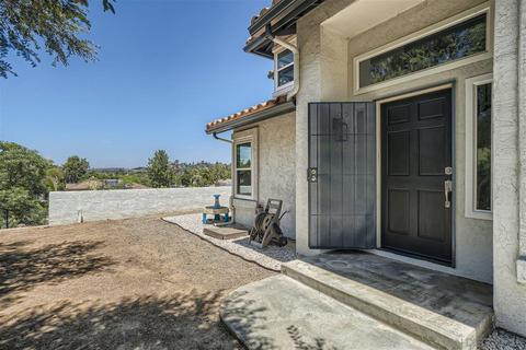 4727 Garfield St, La Mesa, CA 91941 photo 3