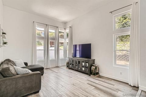 4727 Garfield St, La Mesa, CA 91941 photo 5