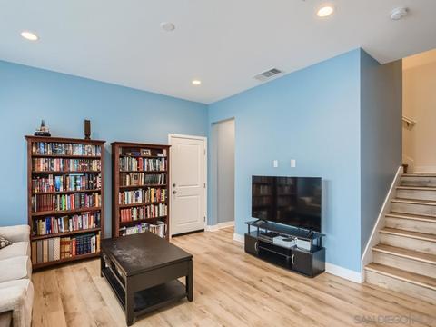 8710 Barbados Ln, Santee, CA 92071 photo 9