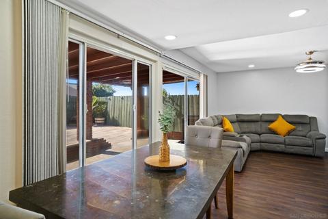 2012 Terracina Cir, Spring Valley, CA 91977 photo 14