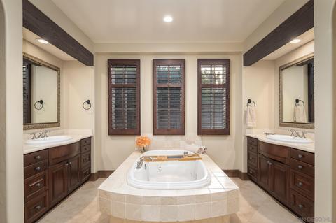 6949 Corte Spagna, Rancho Santa Fe, CA 92091 photo 34