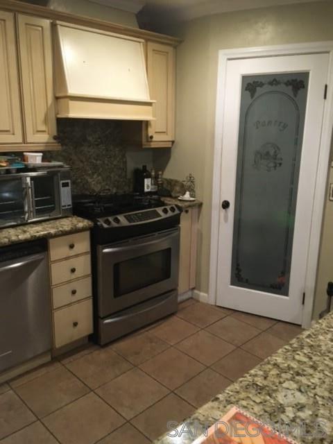 448 D St, Chula Vista, CA 91910 photo 4
