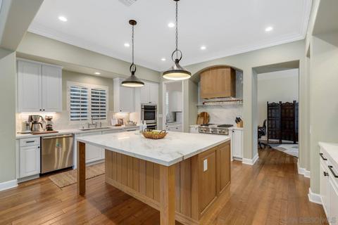 7358 Corte Tomillo, Carlsbad, CA 92009 photo 10