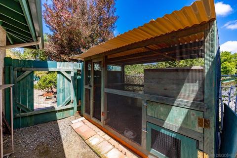 1012 Bel Air Dr E, Vista, CA 92084 photo 35