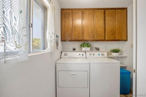 1012 Bel Air Dr E, Vista, CA 92084 photo 23