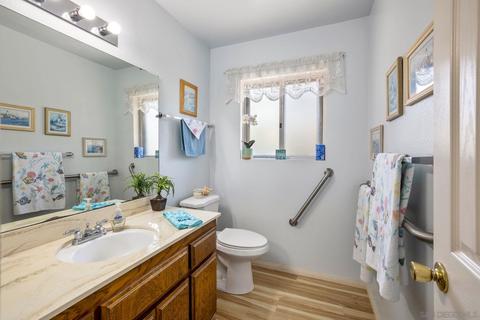 1012 Bel Air Dr E, Vista, CA 92084 photo 22
