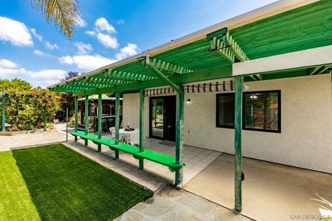 1012 Bel Air Dr E, Vista, CA 92084 photo 26