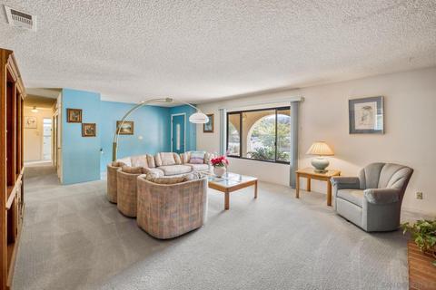 1012 Bel Air Dr E, Vista, CA 92084 photo 4