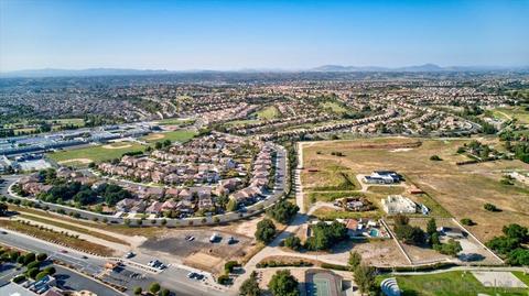 46725 Peach Tree St, Temecula, CA 92592 photo 51