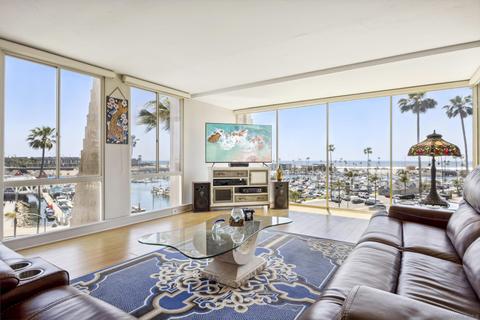 1200 N Harbor Dr #2A, Oceanside, CA 92054