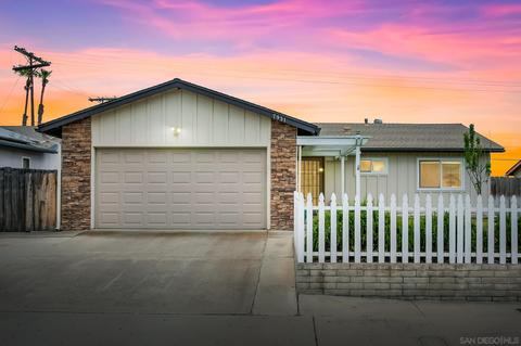 7931 Anders Cir, La Mesa, CA 91942