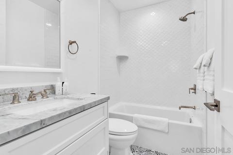 949 D Ave, Coronado, CA 92118 photo 17