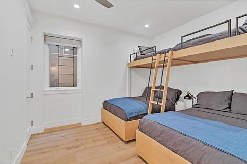 949 D Ave, Coronado, CA 92118 photo 22