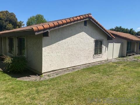 8146 Paradise Valley Ct, Spring Valley, CA 91977 photo 3