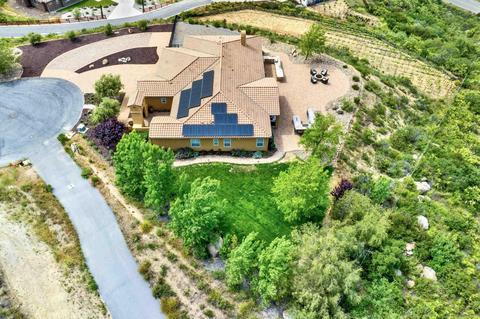 12884 Vineyard Crest Pl, Lakeside, CA 92040