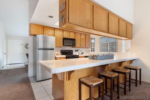 5221 Alamosa Park Dr, Oceanside, CA 92057 photo 9
