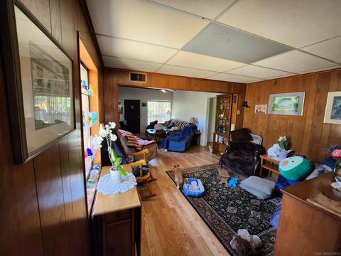 10021 Sierra Madre, Spring Valley, CA 91977 photo 4