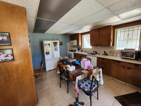10021 Sierra Madre, Spring Valley, CA 91977 photo 3