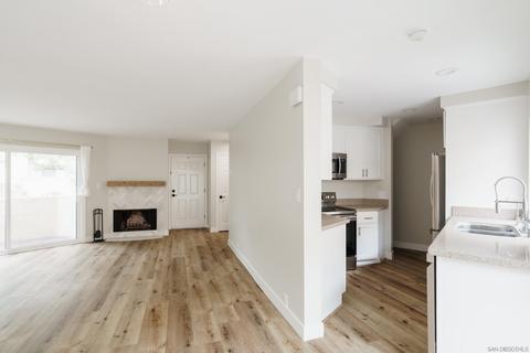 8451 Via Mallorca #33, La Jolla, CA 92037