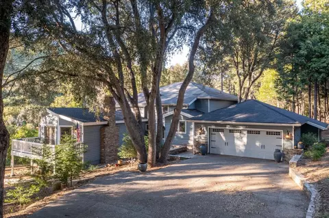 880 E Incense Cedar Rd, Julian, CA 92036