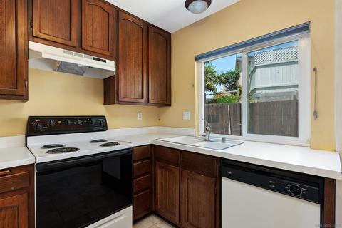 1824 Eastwood Ln, Encinitas, CA 92024 photo 4