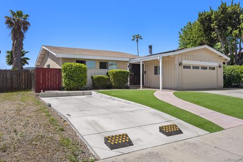 8443 Lomker Way, Santee, CA 92071 photo 2