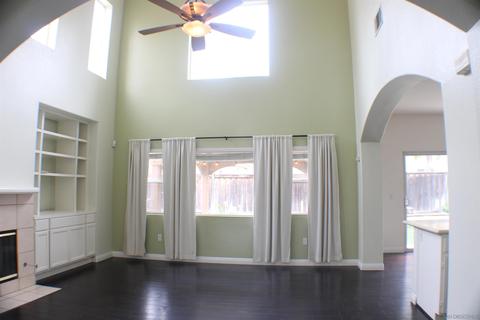 43164 Barsanti Dr, Temecula, CA 92592 photo 3