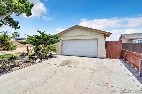 9841 Medina Dr, Santee, CA 92071
