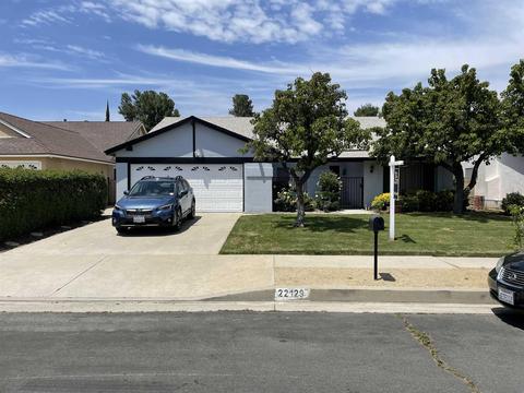 22129 Ballinger St, Chatsworth, CA 91311