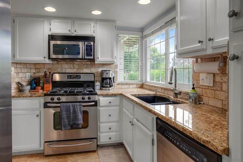 2952 Cape Cod Cir, Carlsbad, CA 92010 photo 9