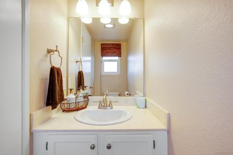 2952 Cape Cod Cir, Carlsbad, CA 92010 photo 11