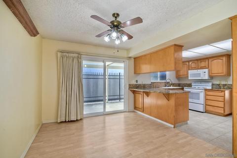 3817 Cinnamon Way, Oceanside, CA 92057 photo 4