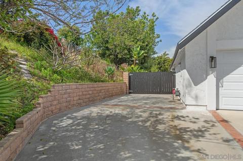 1706 Catalpa, Carlsbad, CA 92011 photo 2