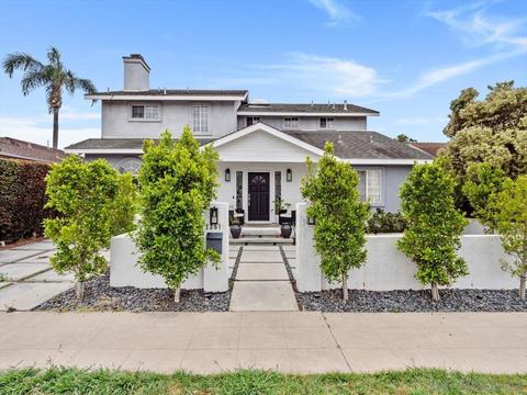 1251 Chalcedony, San Diego, CA 92109
