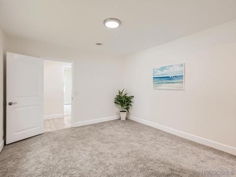 2902 Thunder Dr, Oceanside, CA 92056 photo 16