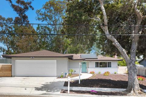 2902 Thunder Dr, Oceanside, CA 92056 photo 2