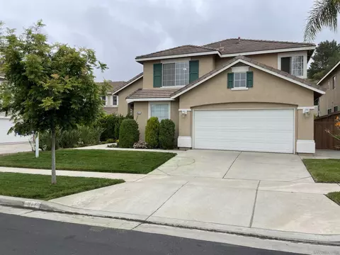 877 Allegre Dr, Corona, CA 92879