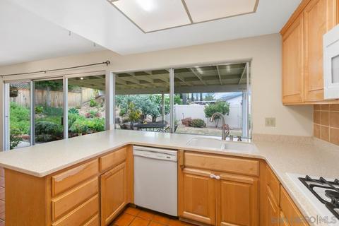 8838 Griffith Park Way, Santee, CA 92071 photo 17