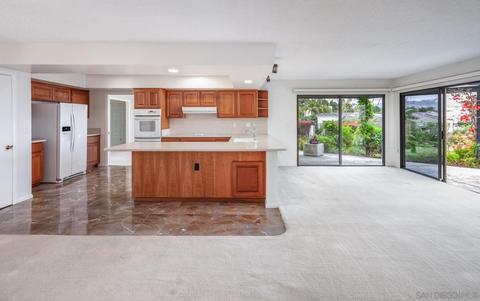8504 Prestwick Dr, La Jolla, CA 92037 photo 11