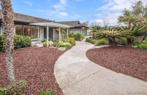 8504 Prestwick Dr, La Jolla, CA 92037 photo 5